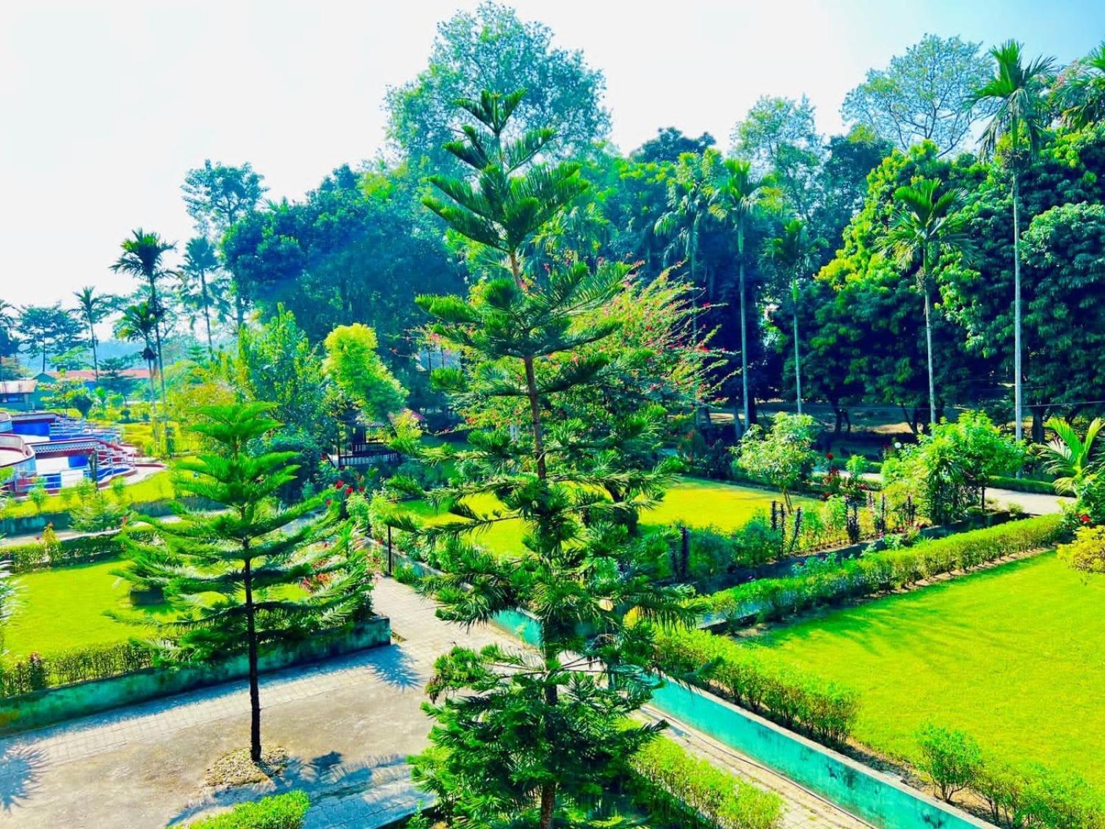 Hotel Hermitage Sauraha Exterior photo