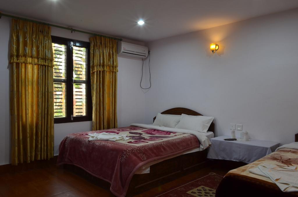 Hotel Hermitage Sauraha Room photo